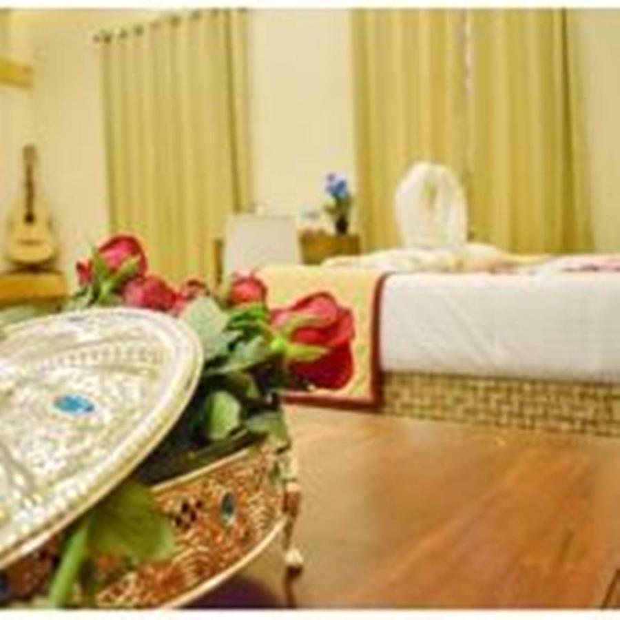 Villa Montecarlo Puducherry Eksteriør billede