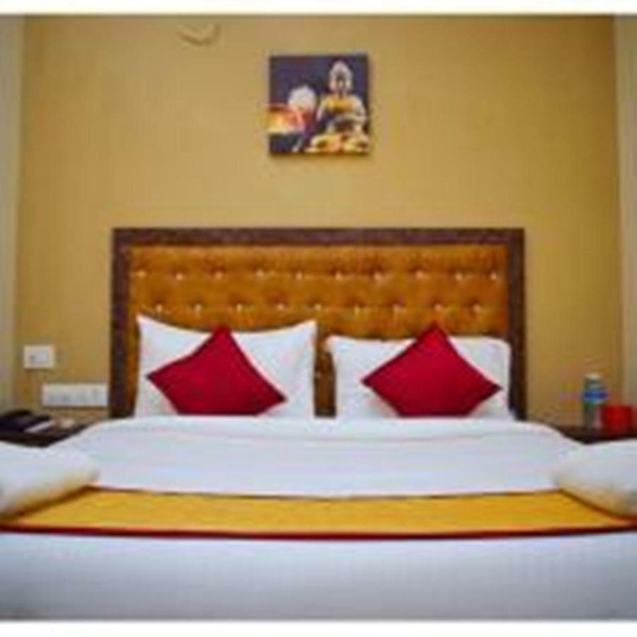 Villa Montecarlo Puducherry Eksteriør billede